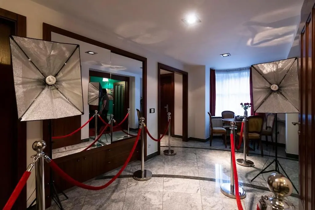 Apartment Private Hostel Casino Royal Prague