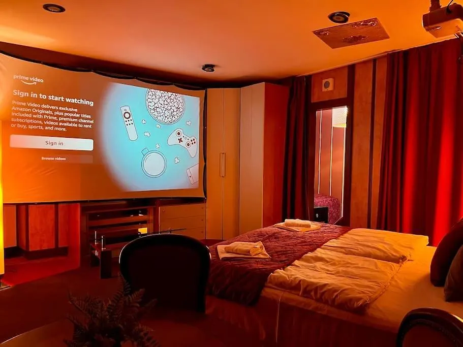 Private Hostel Casino Royal Prague Apartment