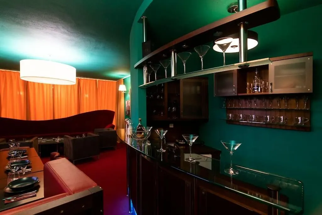 Apartment Private Hostel Casino Royal Prague