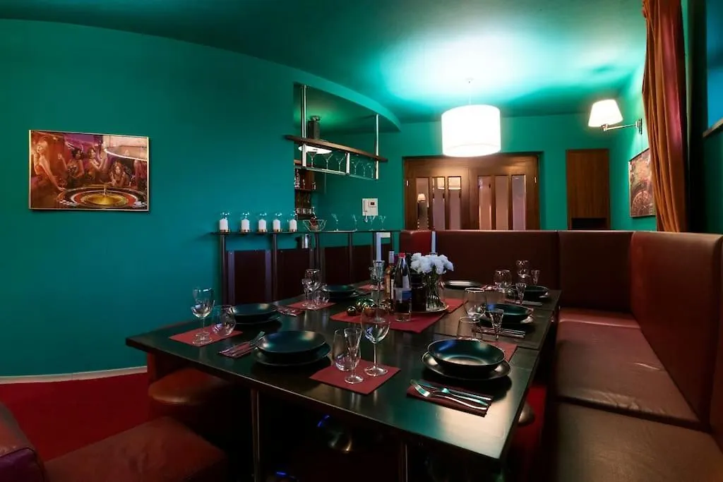 Private Hostel Casino Royal Prague Apartment