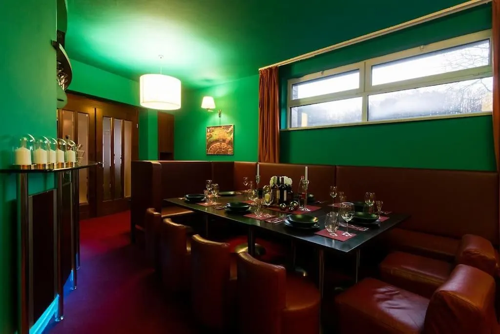 Private Hostel Casino Royal Prague